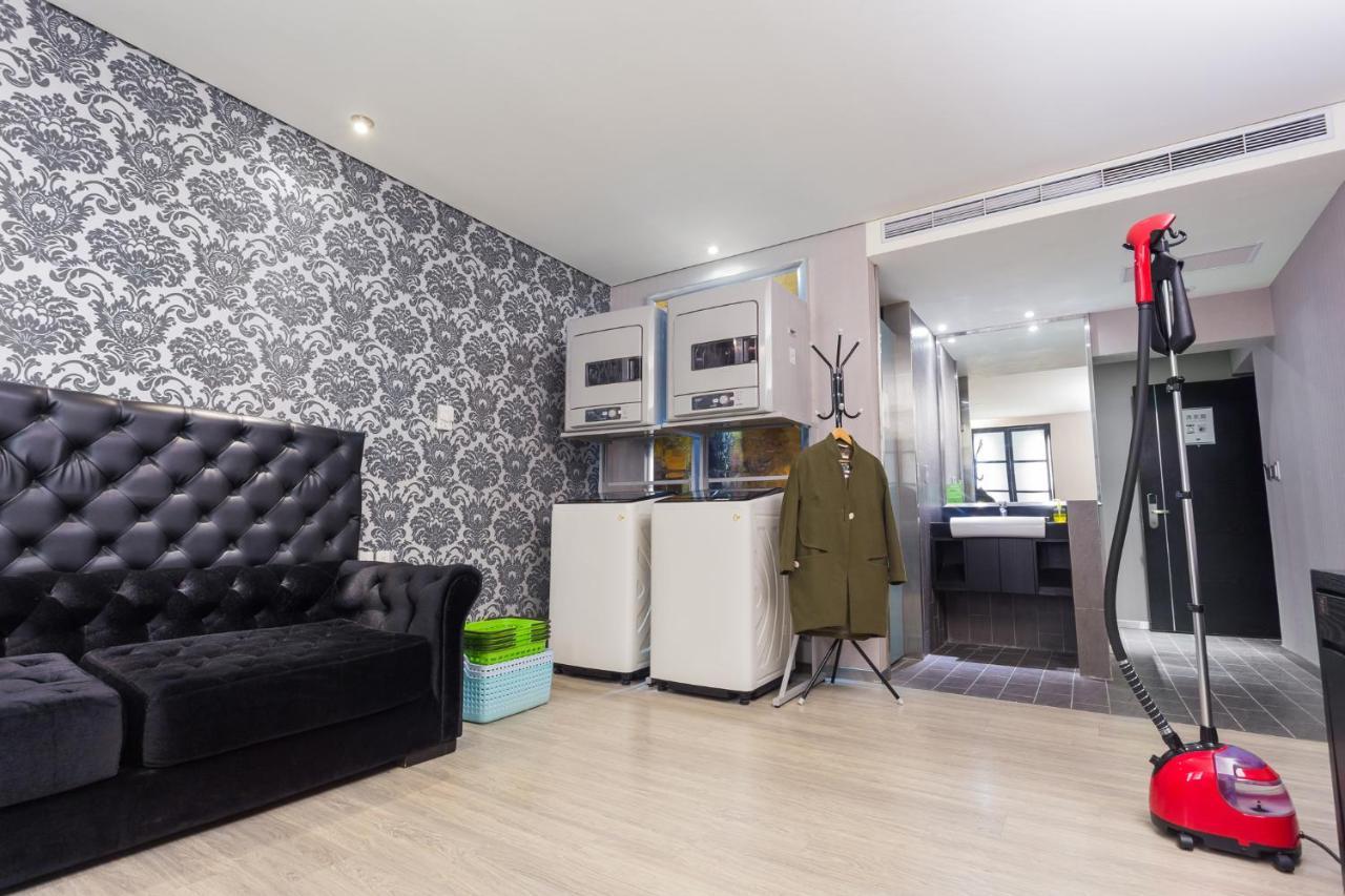 Fx Nanjing East Road Branch 4*