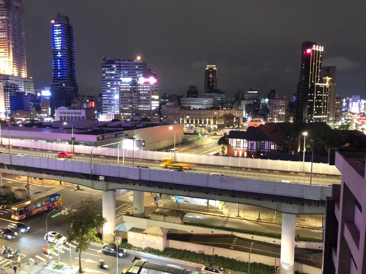 家居消毒旅宿 大空間 獨立小套房 --- 近台北車站--西門町--寧夏夜市--東京 台北 曼谷 民泊 Apartment Taipei