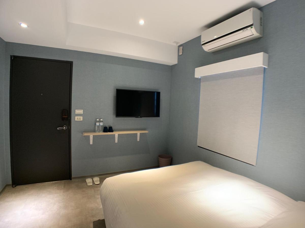Donni For Rent 2*
