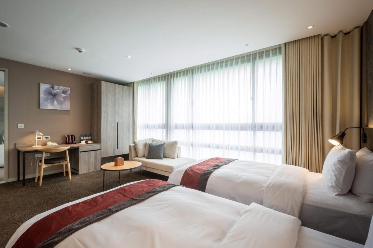 World Nangang Hotel