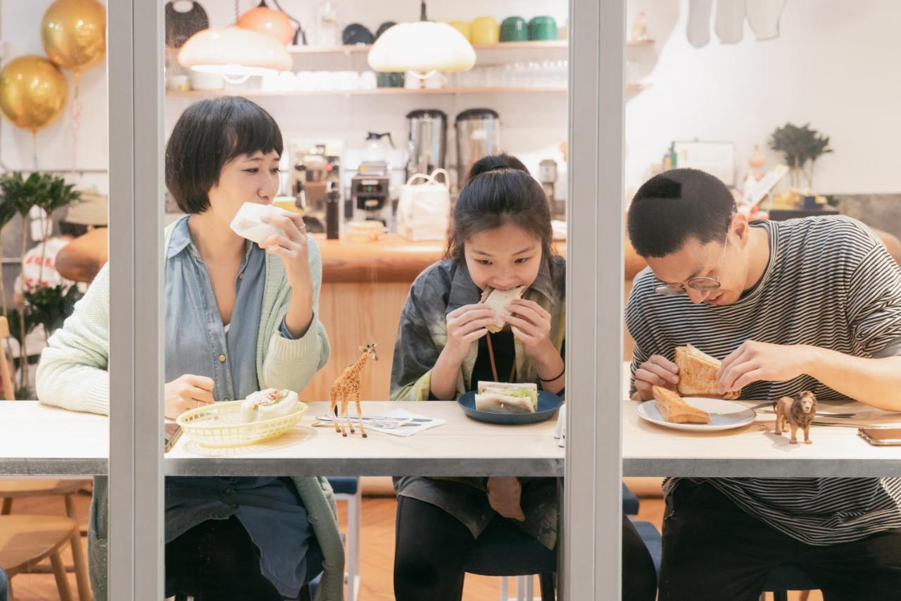 Owlstay Flip Flop - Garden Taipei