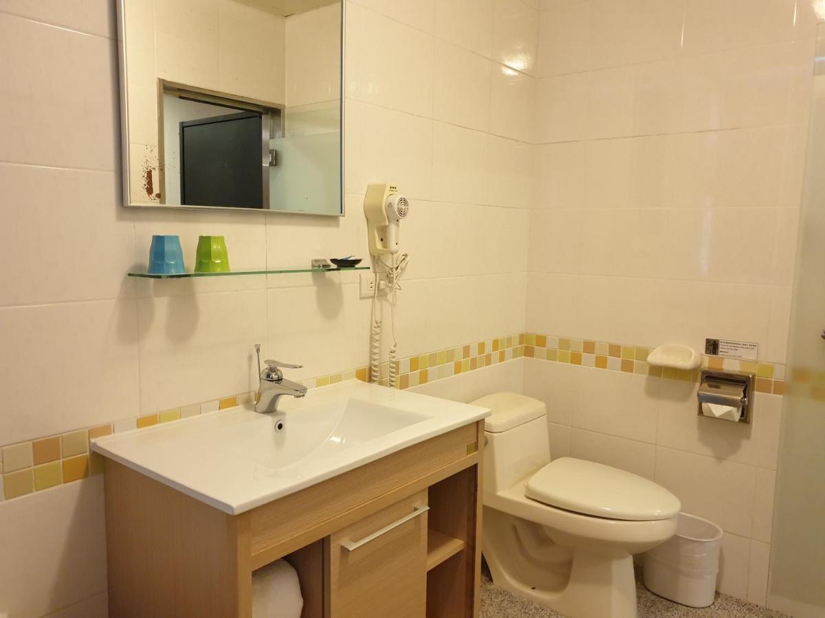 Changhua 2* Taipei