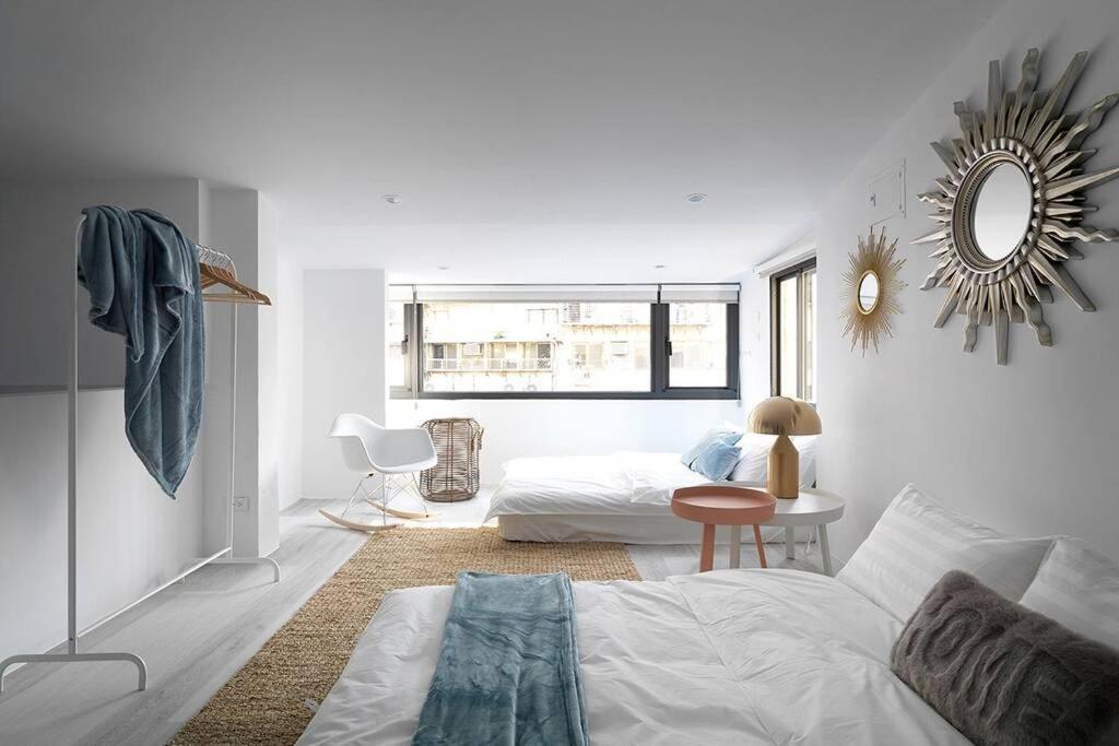 White Apartment *