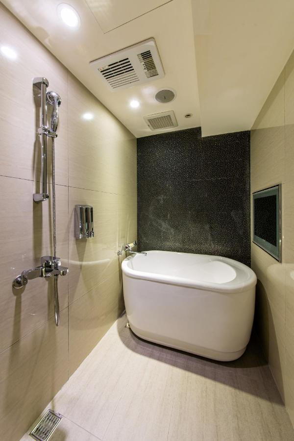 Beauty - Bnight-self Check-in 3* Taipei