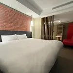 Check Inn Taipei Jianbei