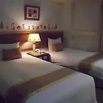 City Hotel