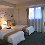 City Hotel