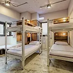 拉開門輕旅 Le Passage Hostel