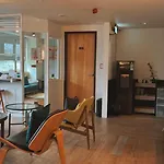 Chill Roof Hotel