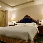 Royal Seasons Hotel Taipei ‧ Nanjing W.