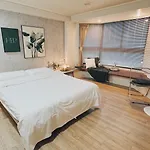 Meworld Hotel - Zhongshan