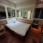 Erin Hotel