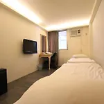 Cheers Hotel