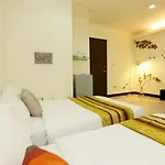 Mei Lodge