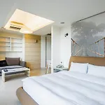 謙匯國際酒店式公寓 Ch Service Apartment