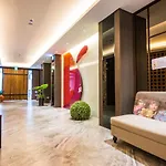 Lucky Apple Hotel