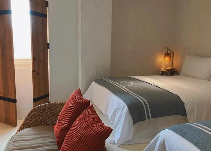 Chill Roof Hotel