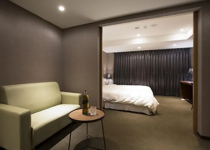 Noble Hotel