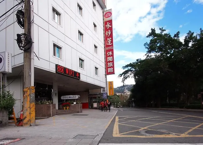 Pink Lotus Hotel