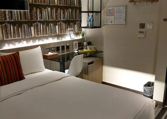 Via Hotel - Zhongxiao