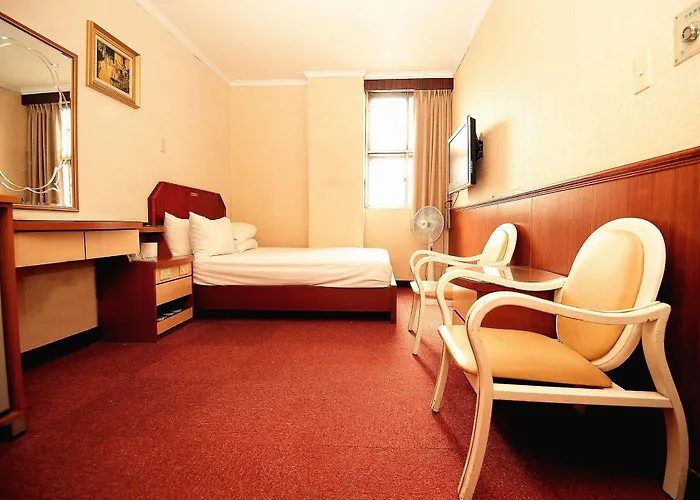 New May Flower Hotel