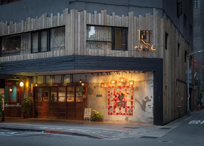 Cho Hotel