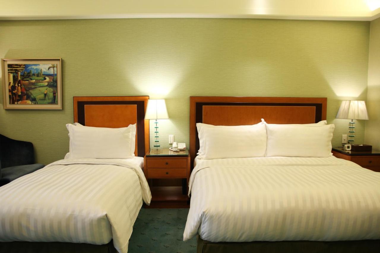 Capital Hotel 4*