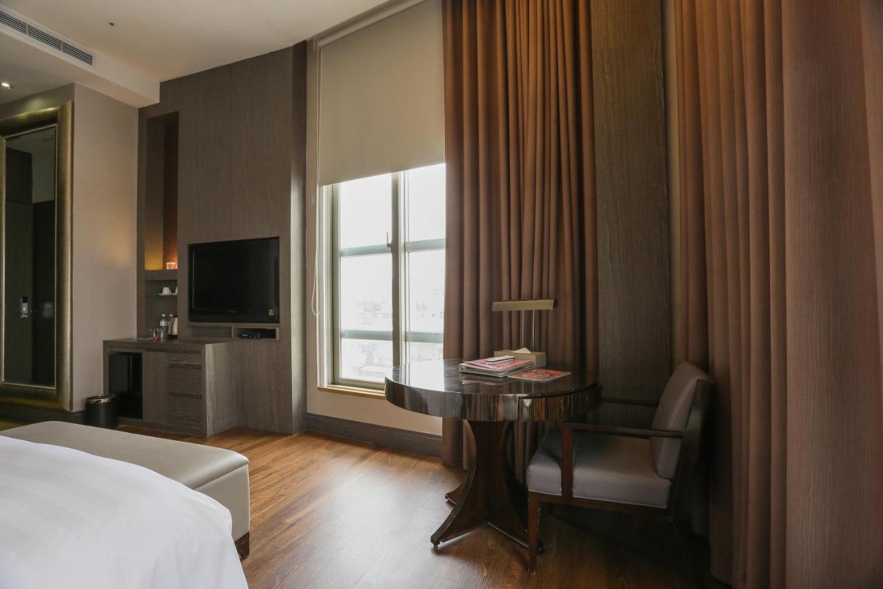 - Nandong 4* Taipei
