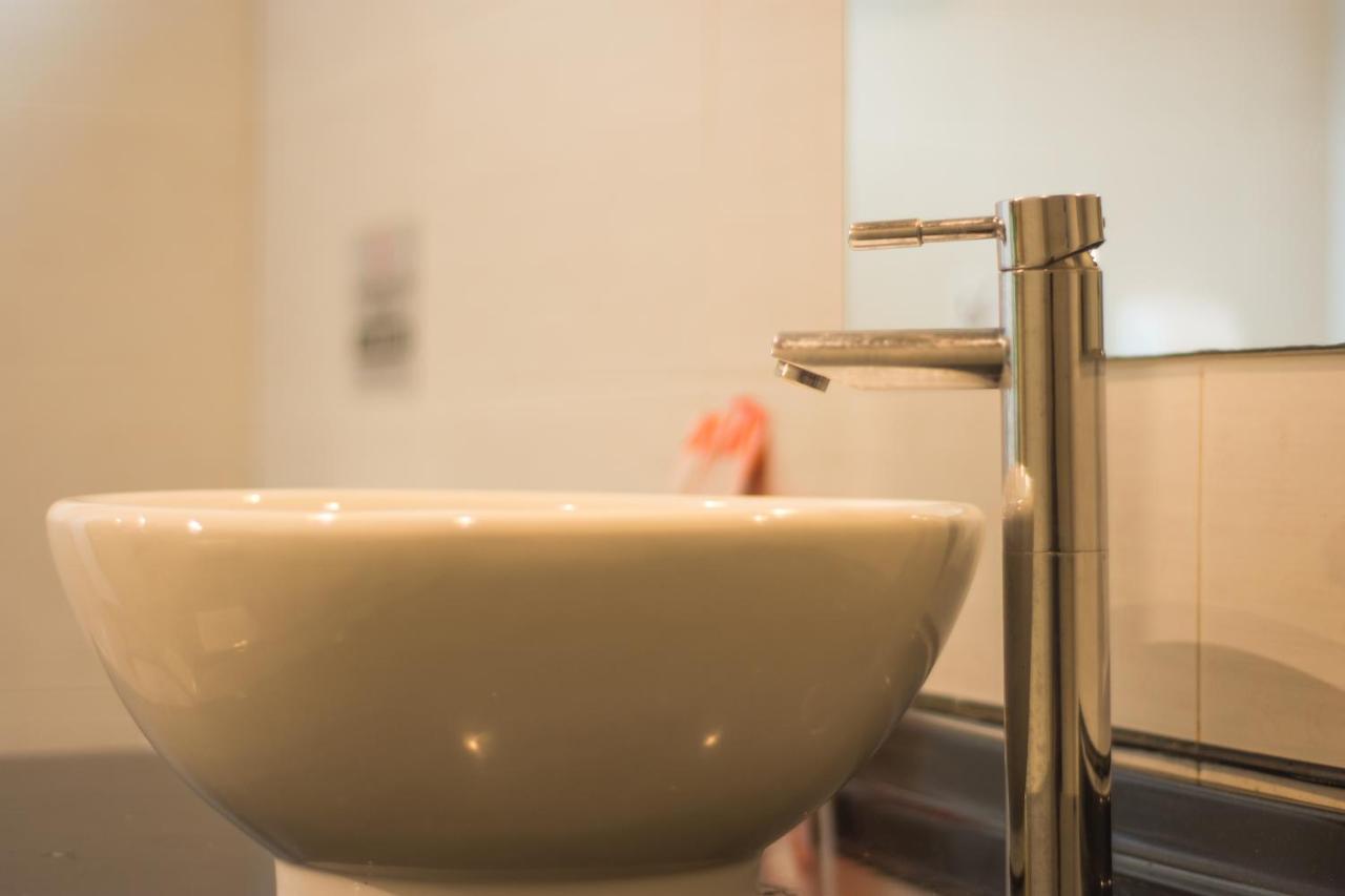 Walker Hotel - Zhengyi Taipei