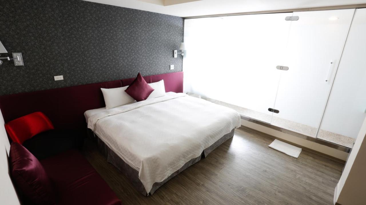 Walker - Zhengyi 2 Hotel 3*