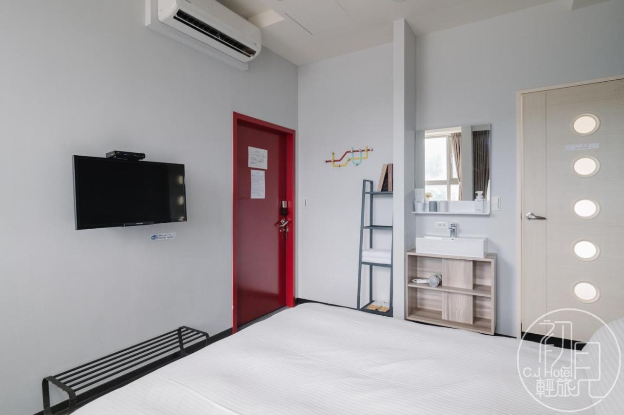 Cj Inn