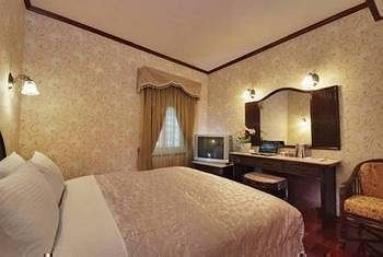 Hotel Pink Lotus