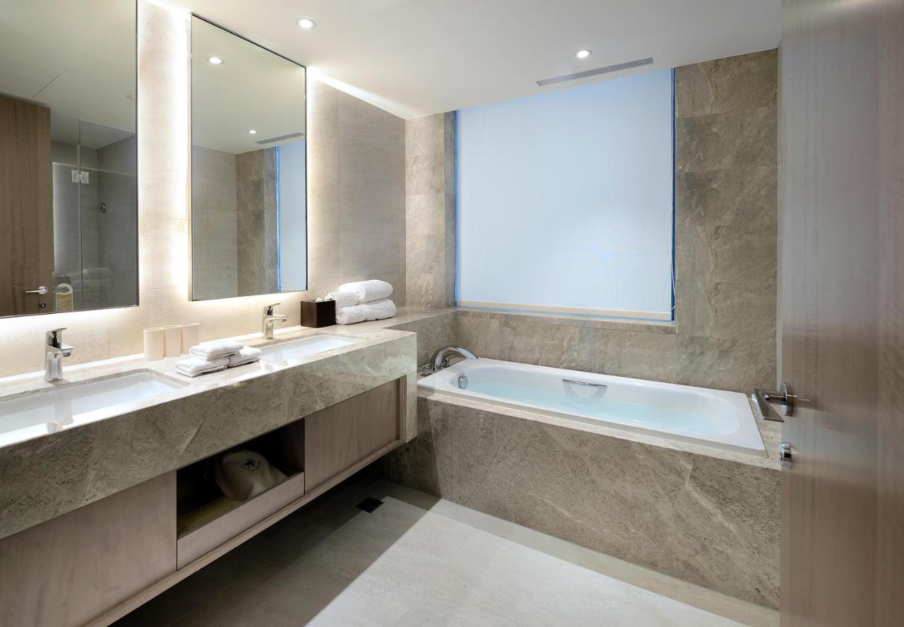 Caesar Park Banqiao Hotel