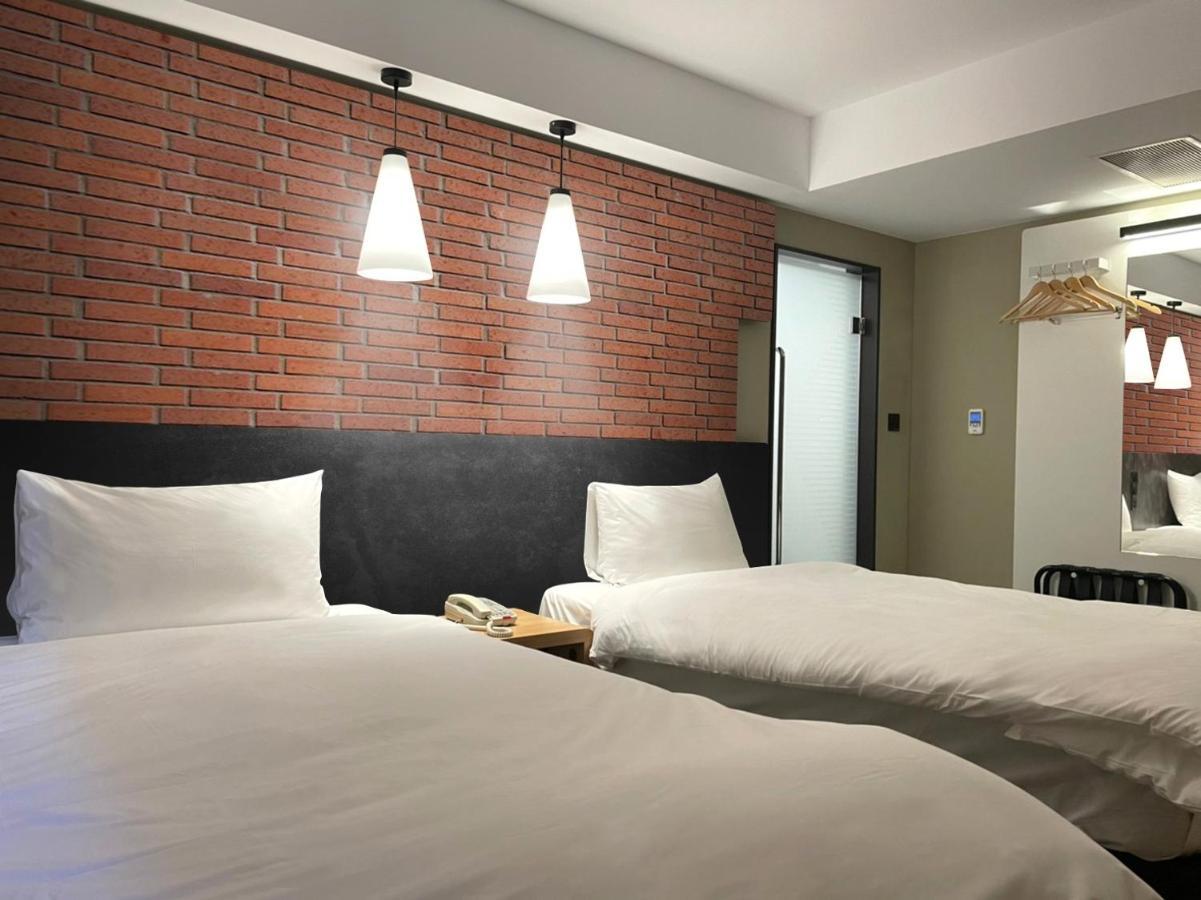 Check Jianbei Hotel 3*