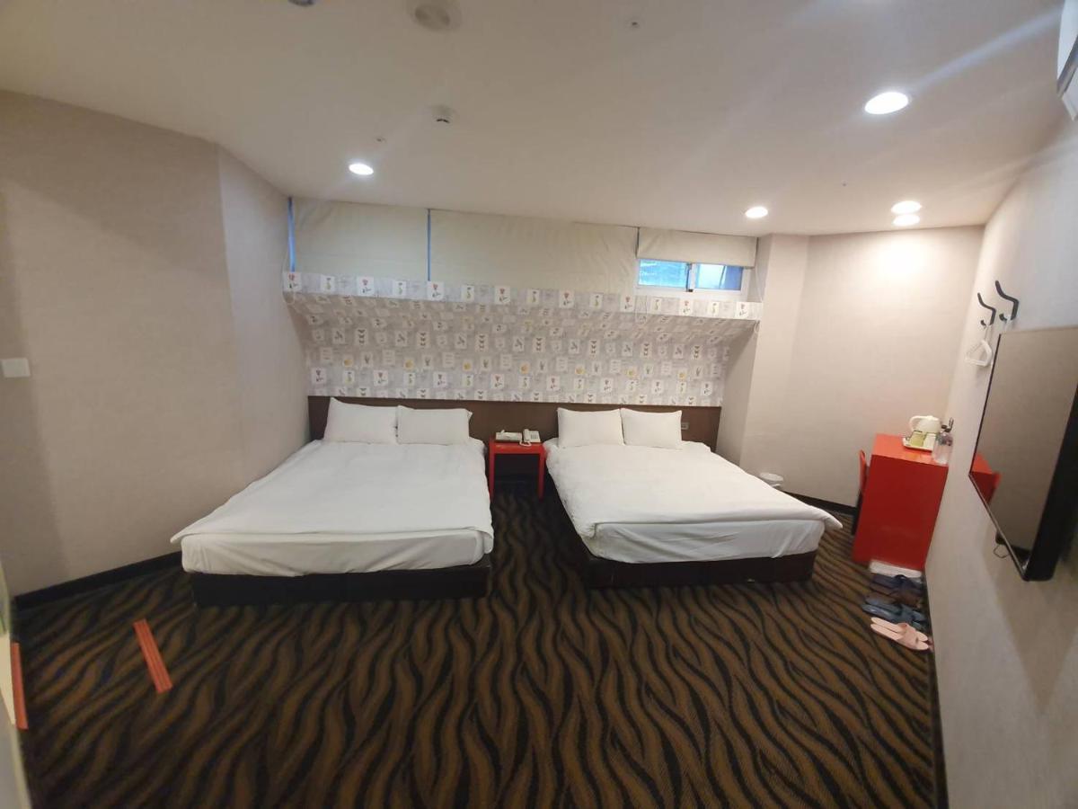 Funny Ximen Hotel