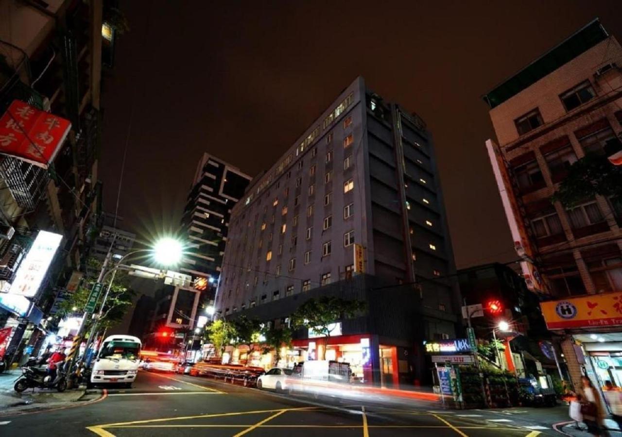 Walker - Sanchong Taipei