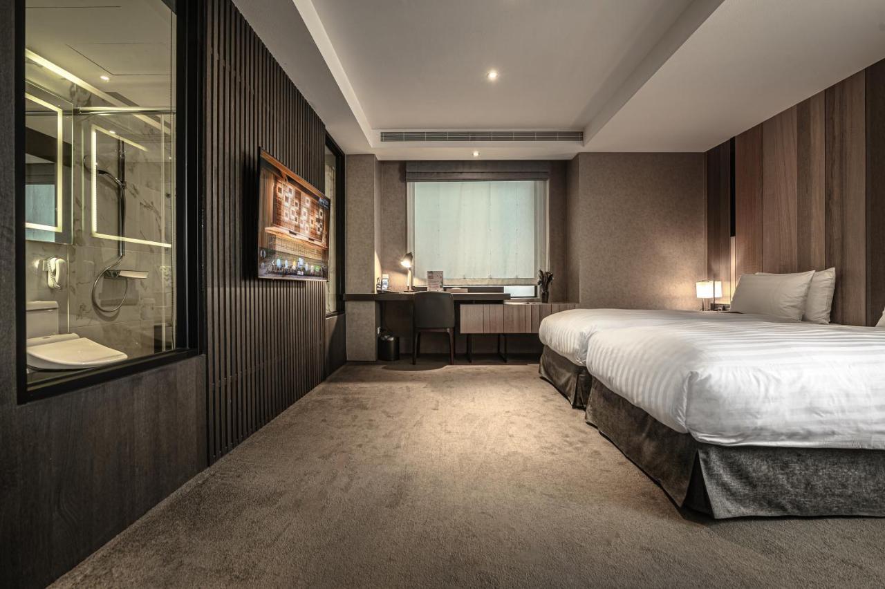 East 3* Taipei