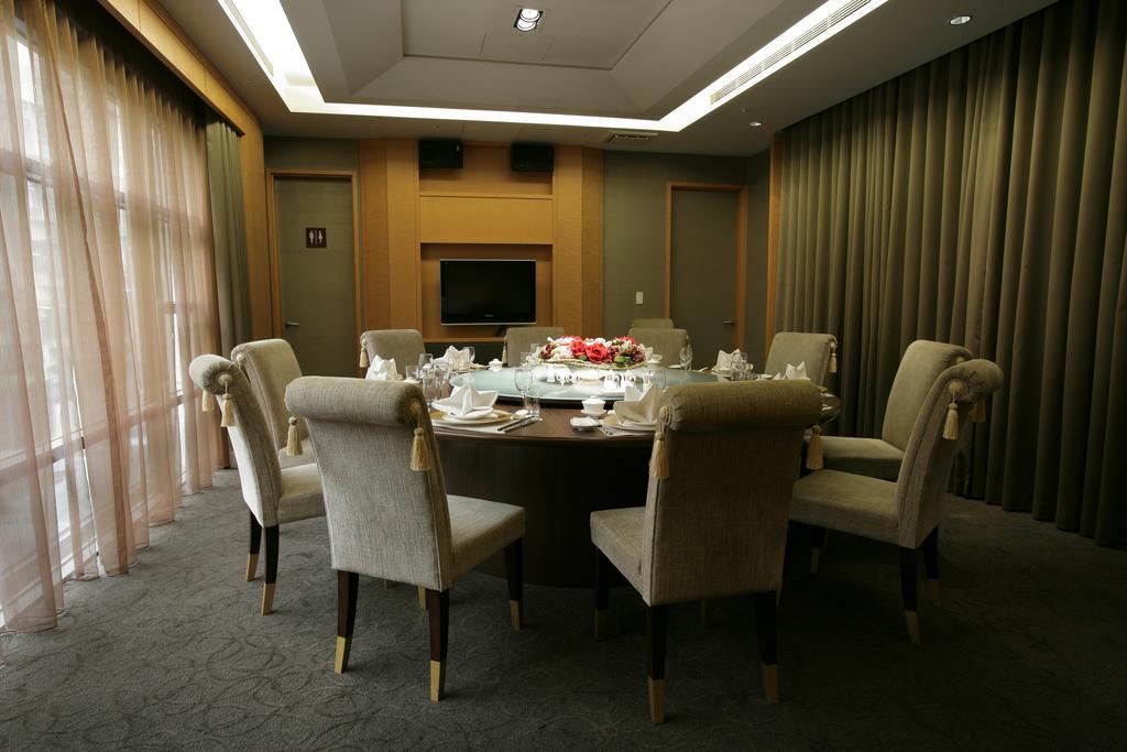 Fullon Taipei, Hotel