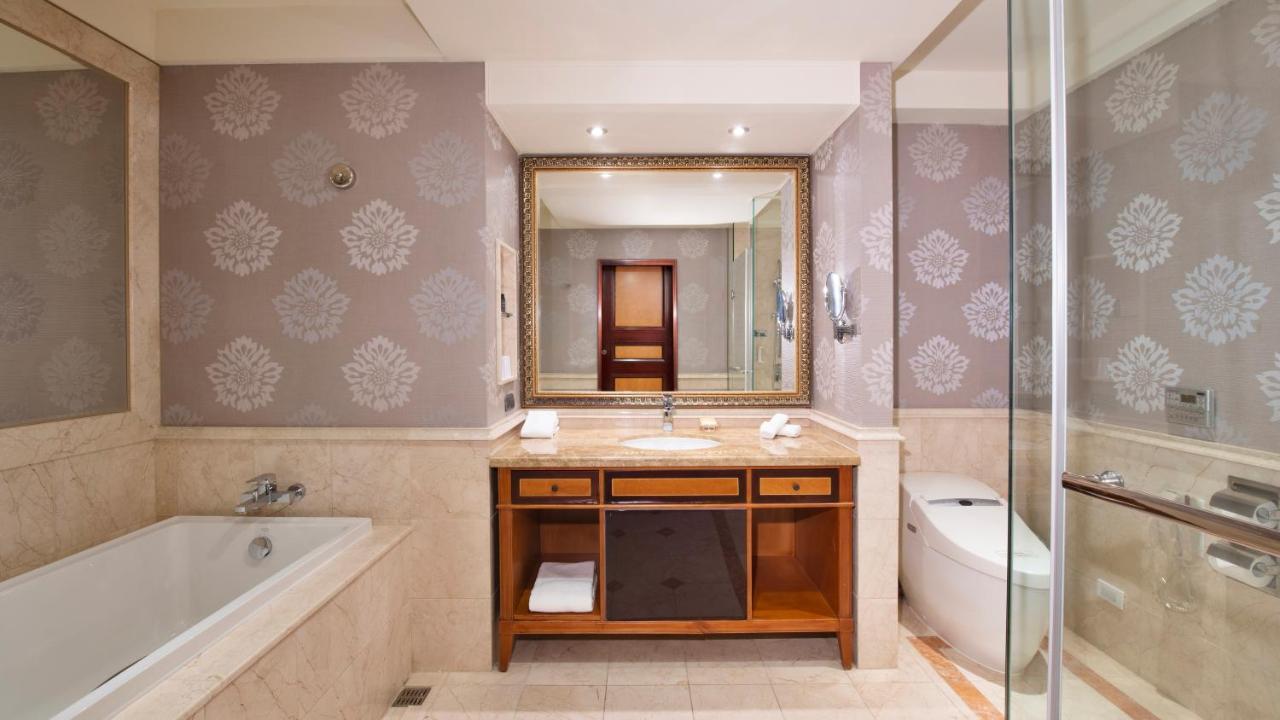 Hamp Court Palace 4*