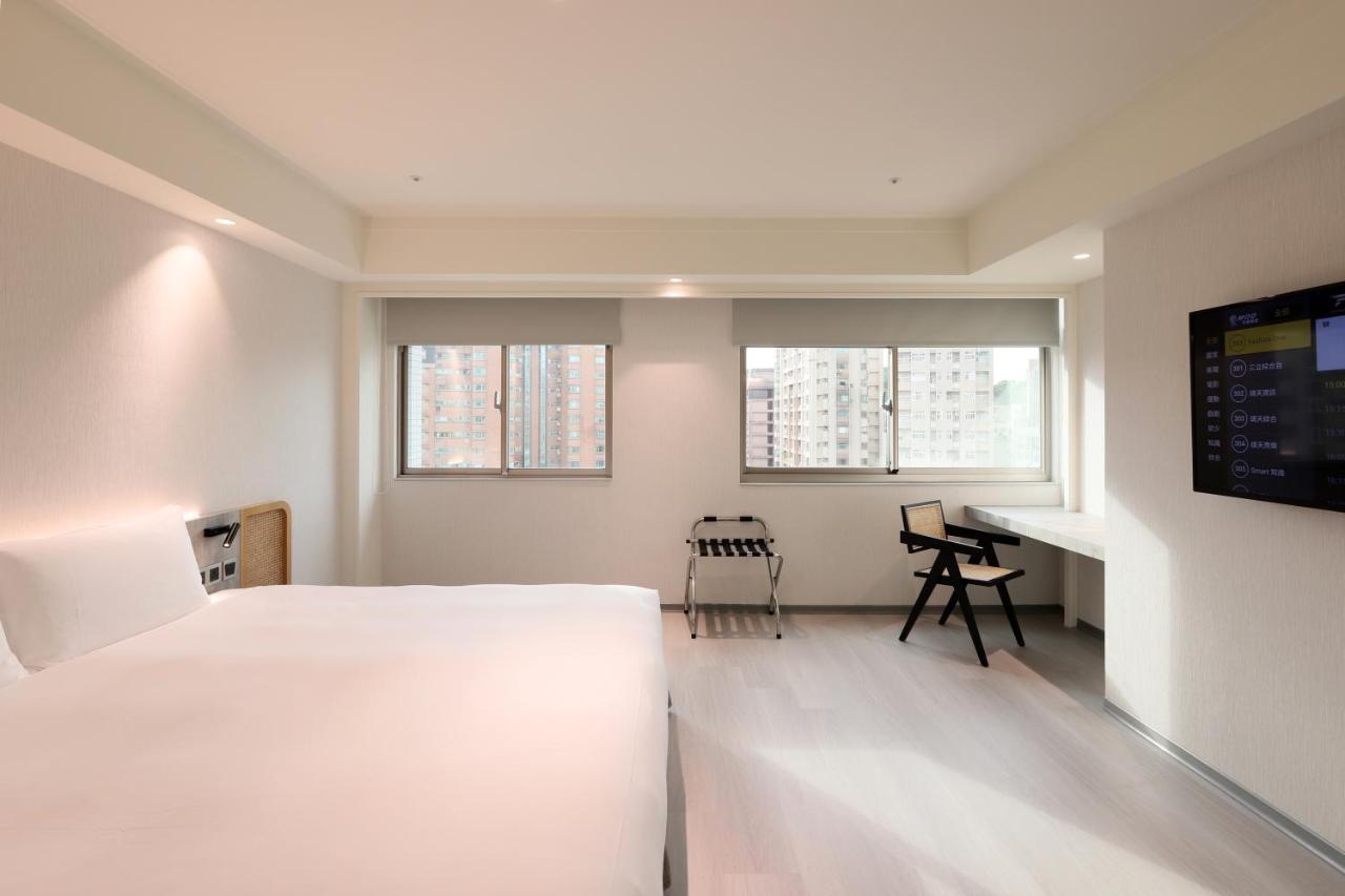 Dahu Park Hotel Taipei