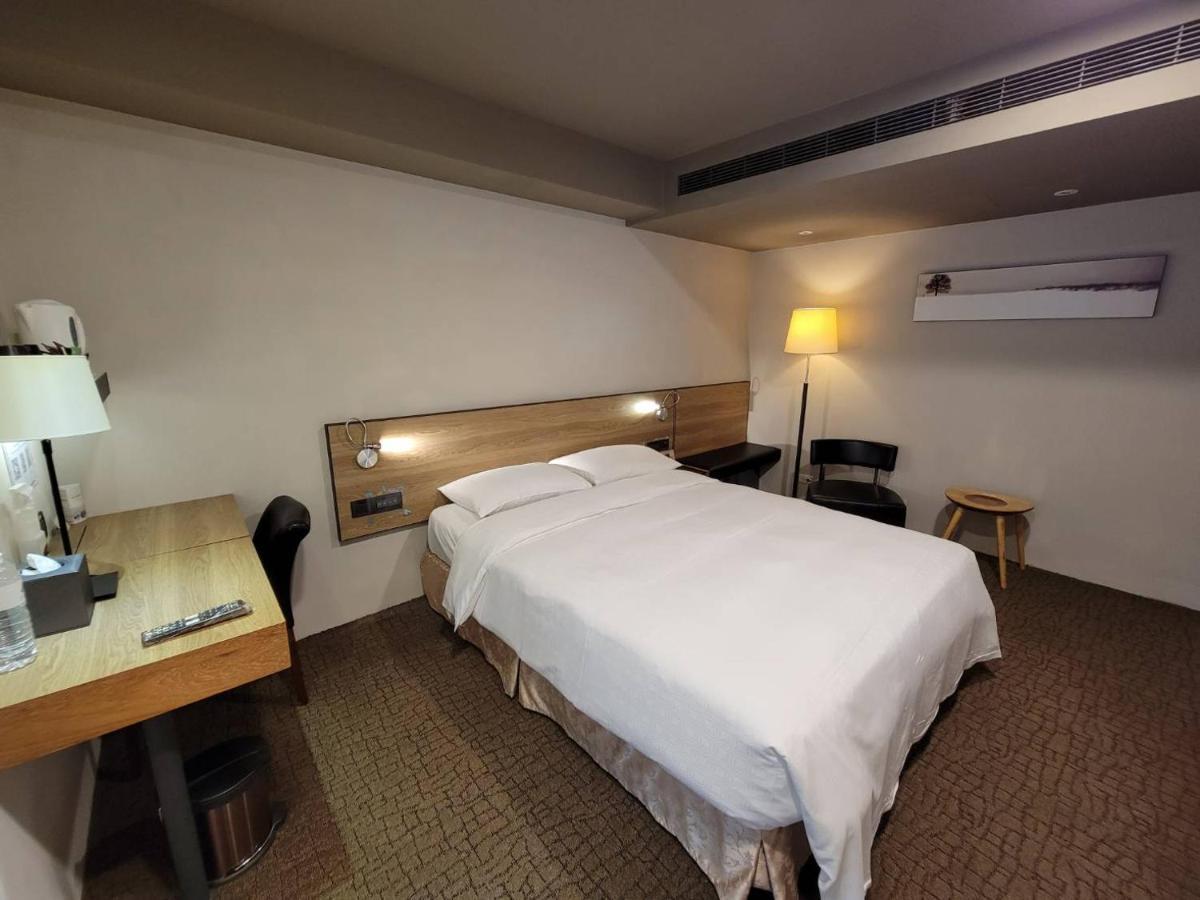Simple + Hotel Taipei