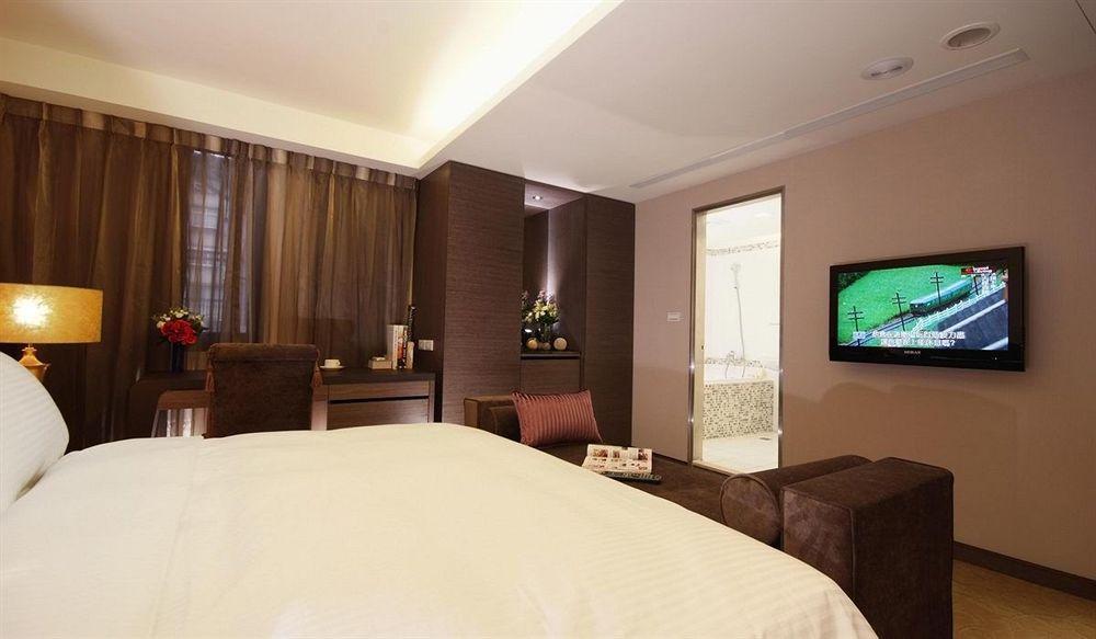 Hotel The Metro - Branch 3*