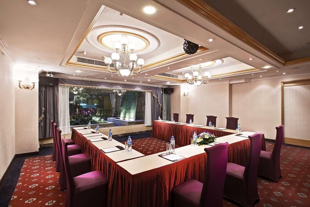 Cosmos Hotel