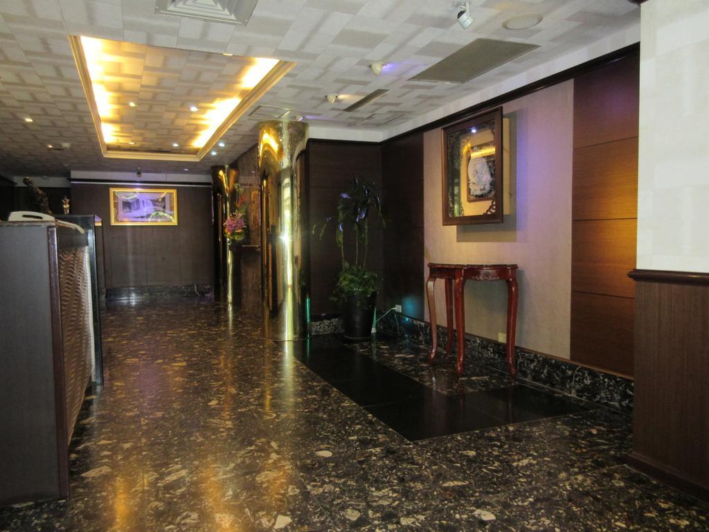 Dahshin Hotel 3*