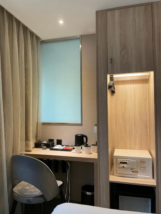 Hotel N 3*