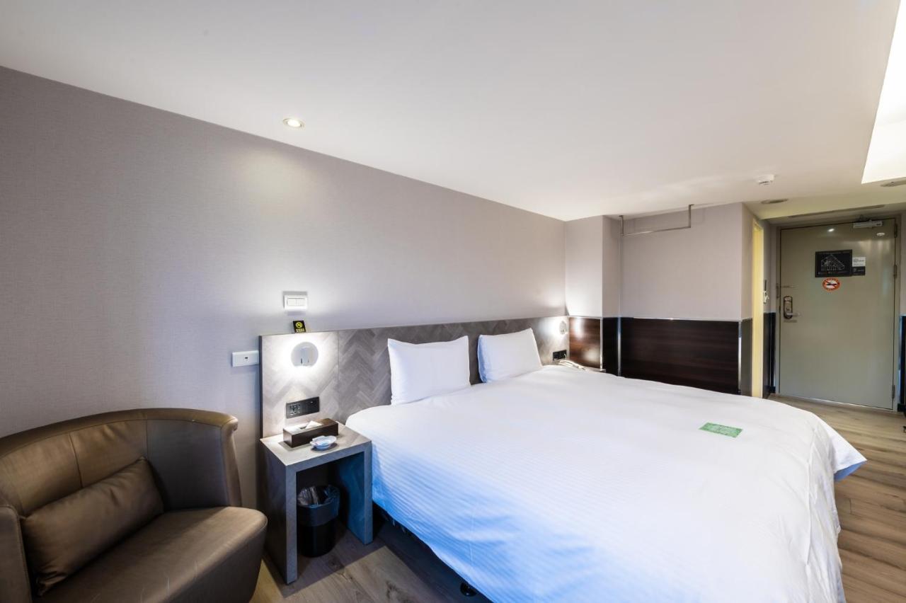 Hotel Hub - Songshan Airport Branch *