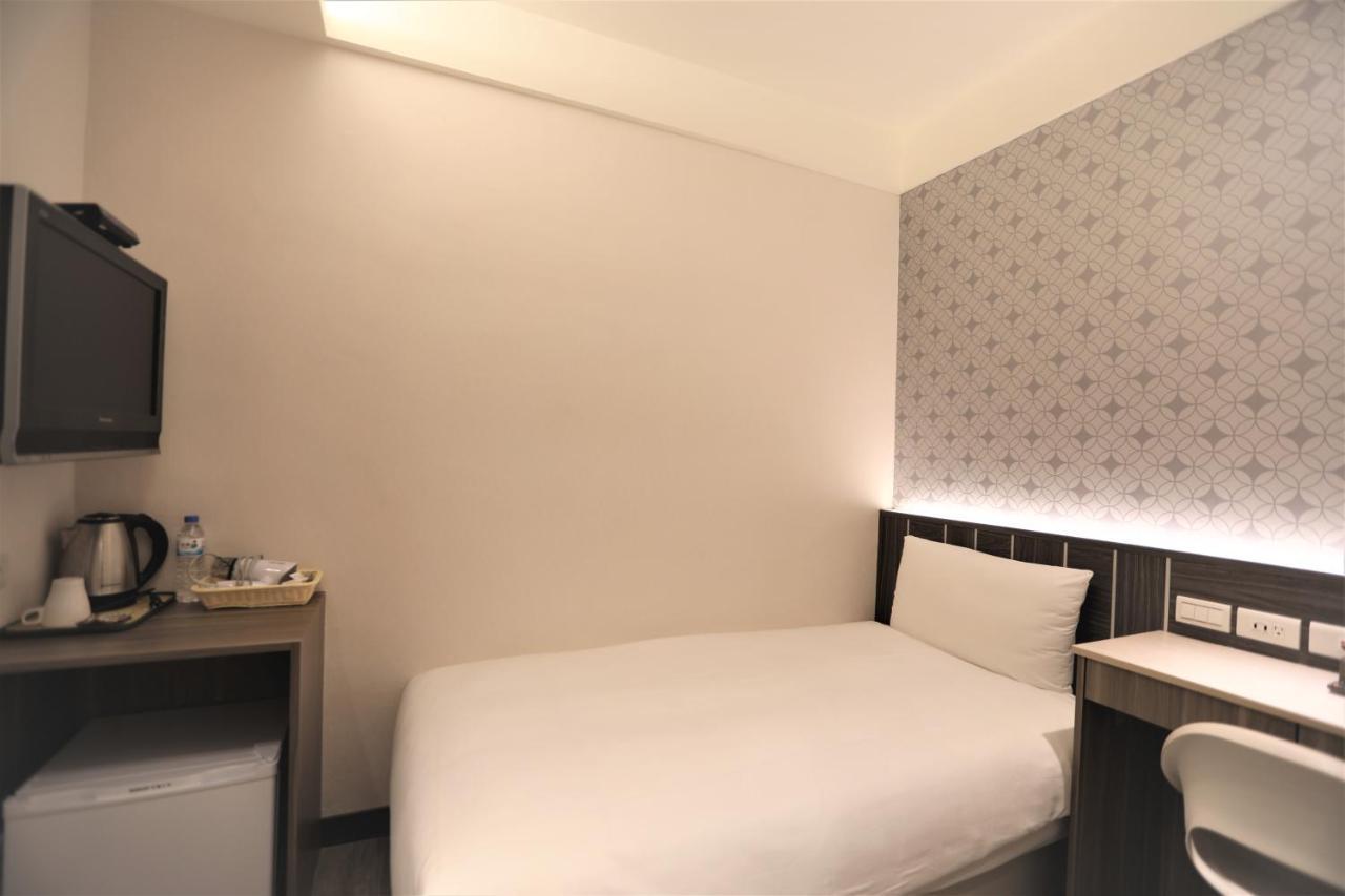 Chair Man Hotel