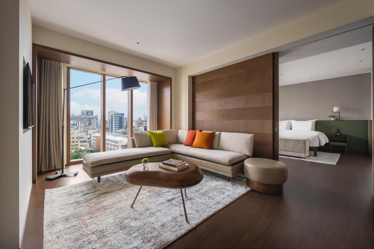 Humble Boutique 4*