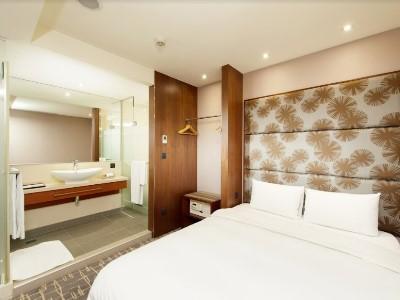 Orange - Guanqian Hotel Taipei