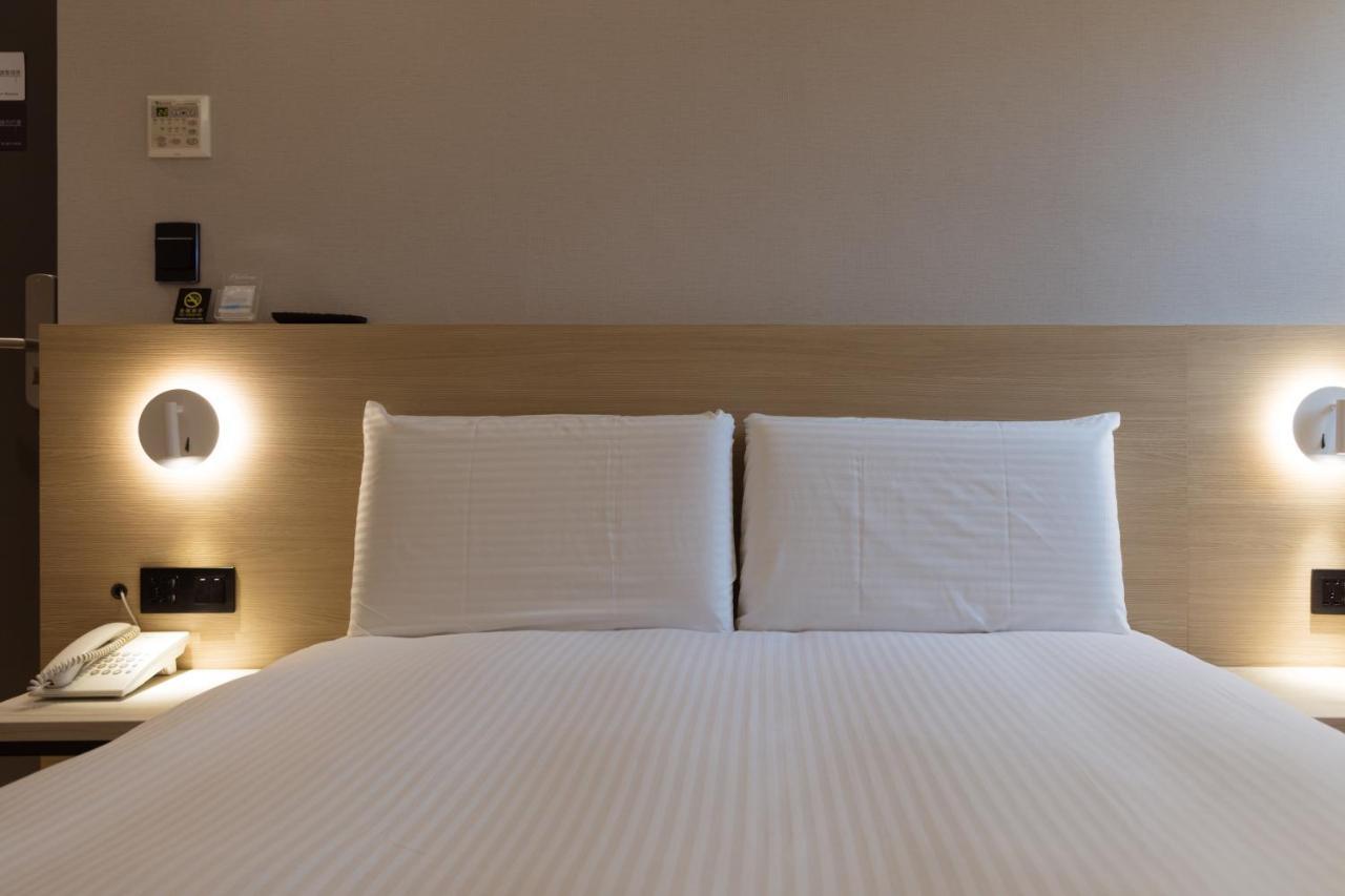 Guest house 旅居文旅板橋驛站-湳雅夜市館hub Banqiao Inn-nanya Night Market Branch *